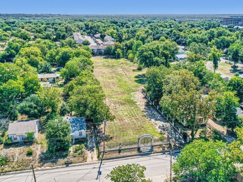 1143 1/2 Gunter ST Austin TX 78721