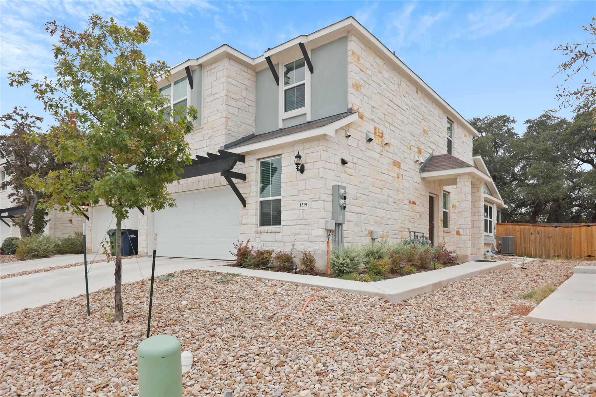 1519 Fenton Hill DR