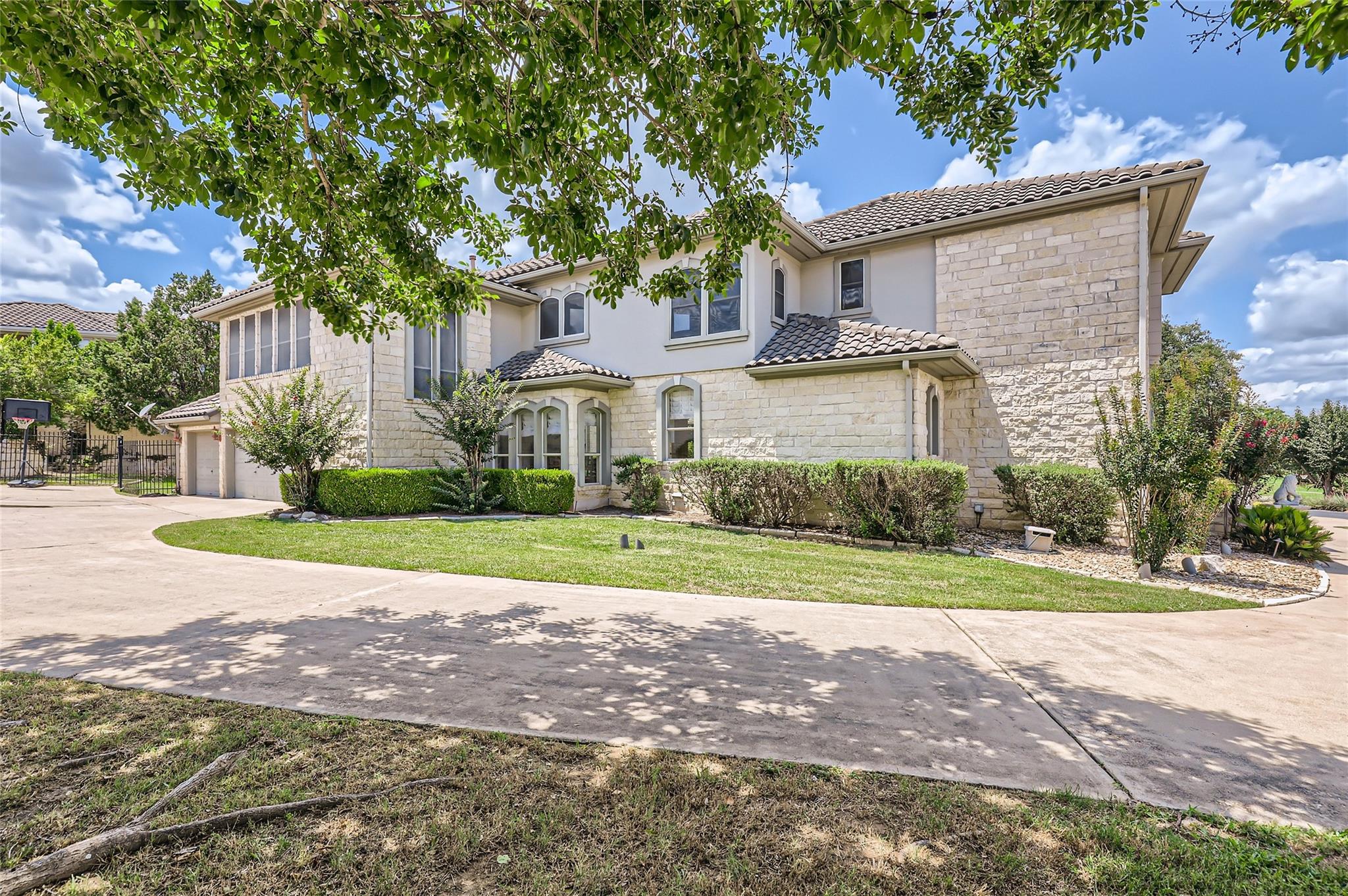 29 Tiburon DR