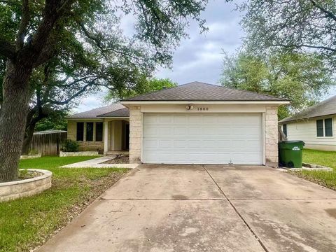 1800 Columbine LN Leander TX 78641
