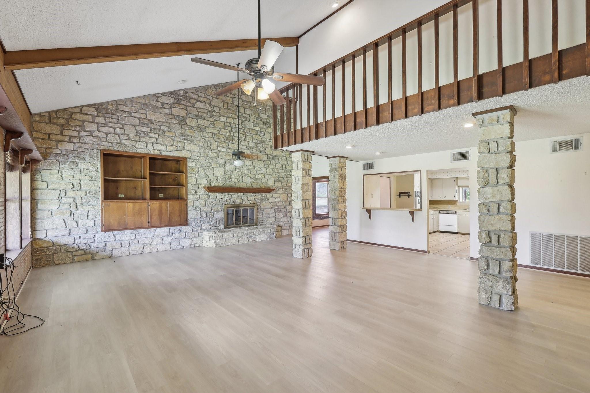 2715 Crider RD
