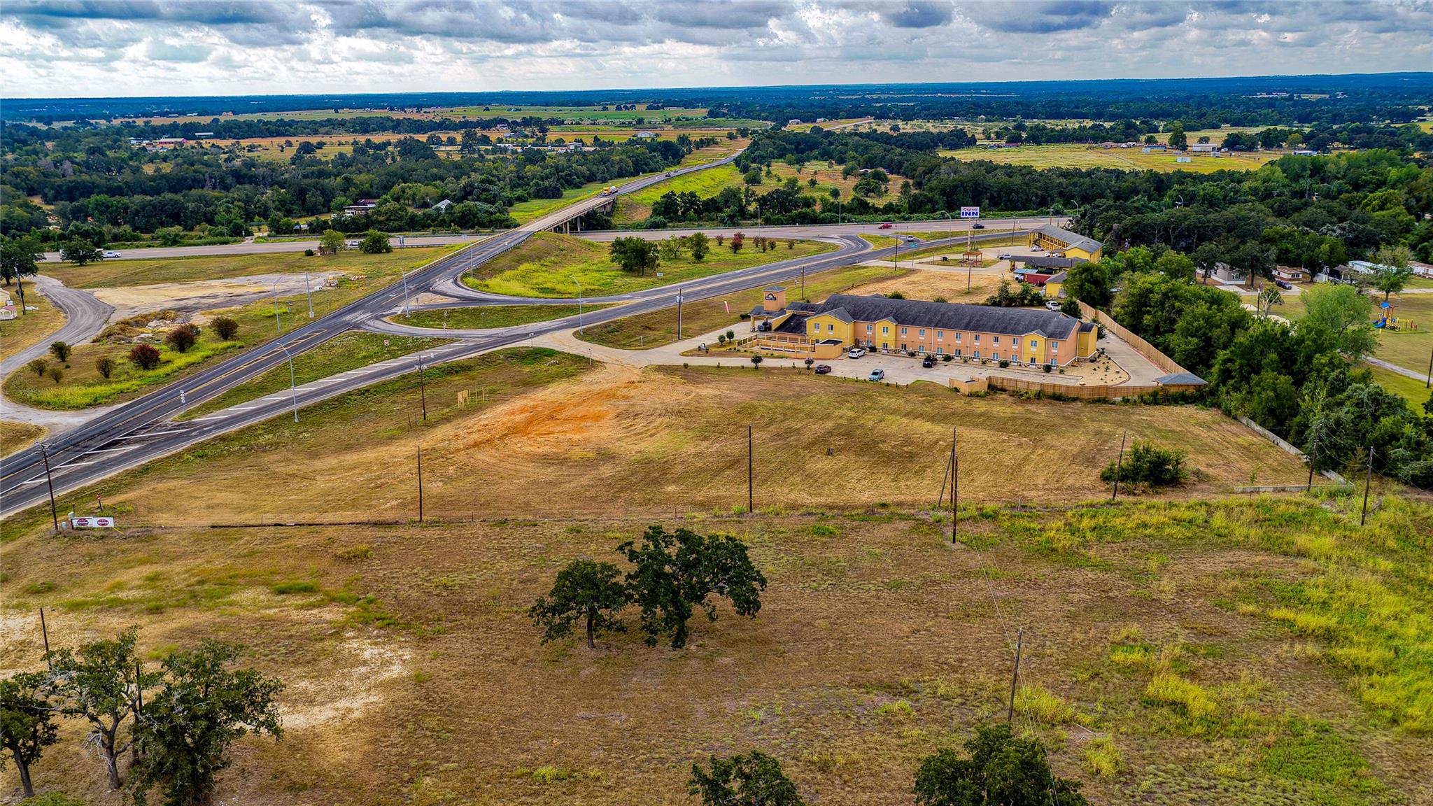 227 N Us Highway 77