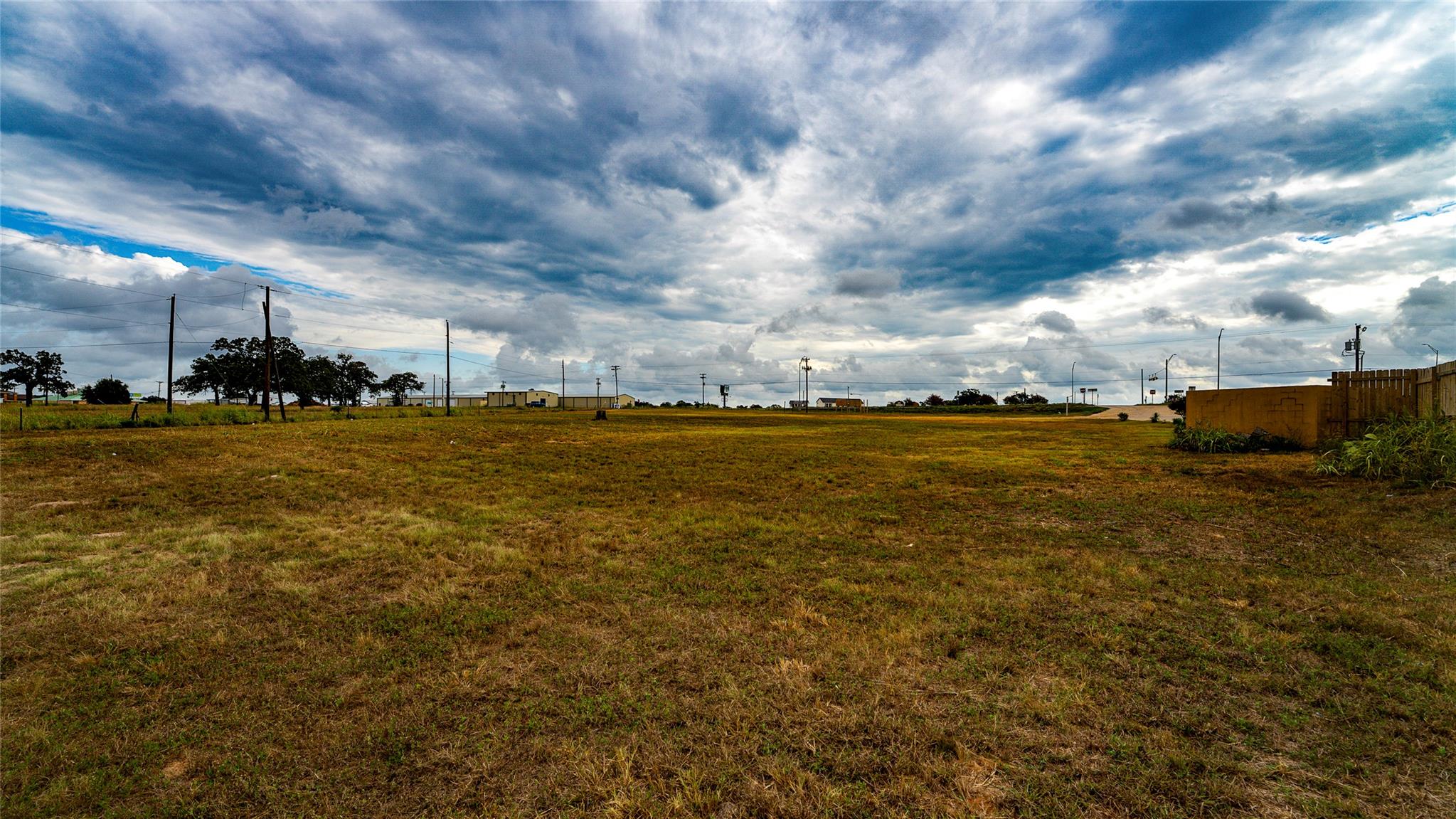227 N Us Highway 77