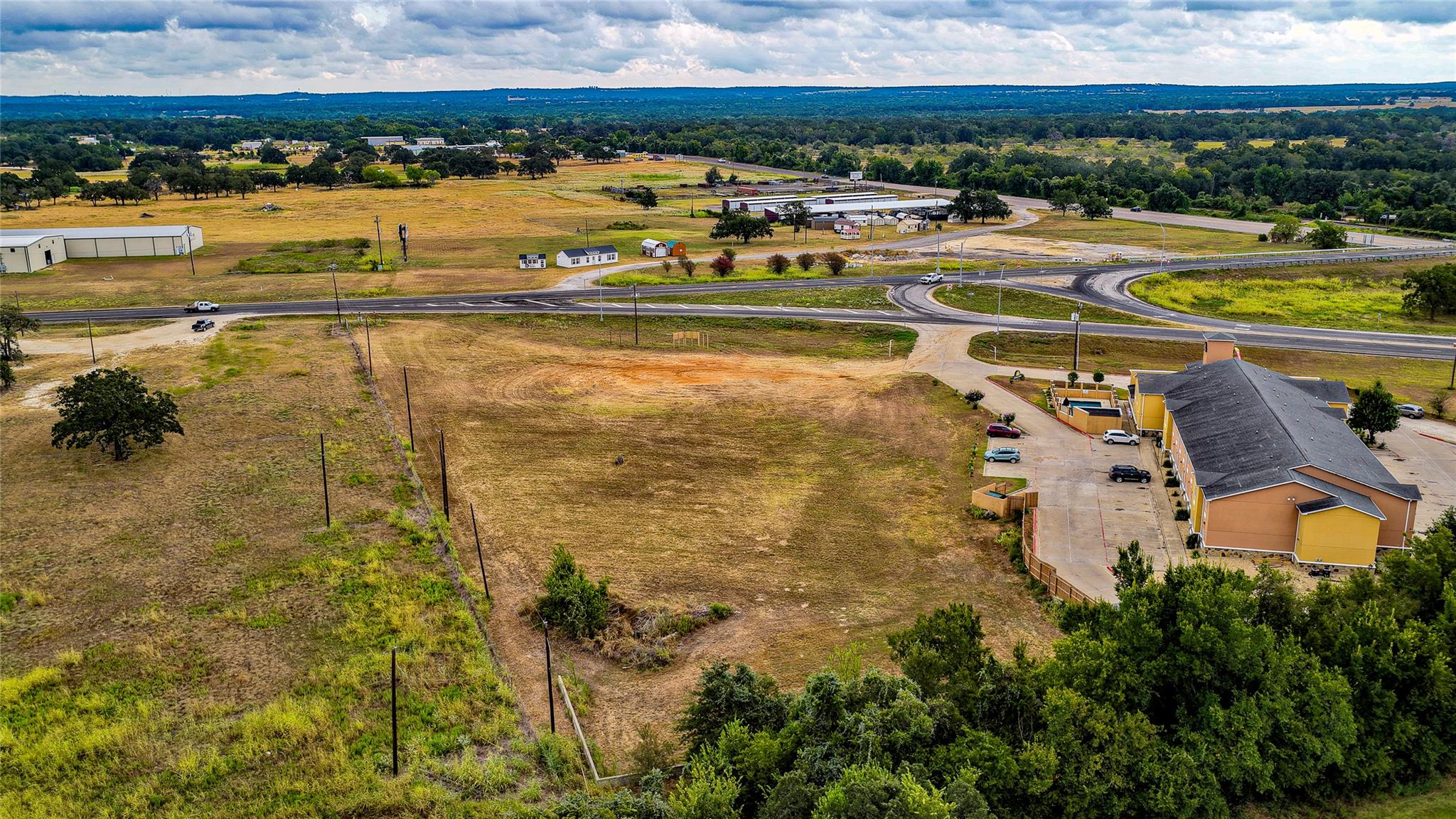 227 N Us Highway 77