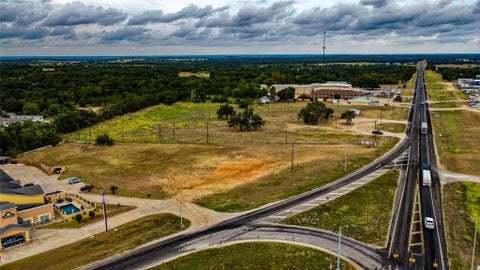 Photo of 227 N Us Highway 77, Rockdale, TX 76567 (MLS # 9407985)
