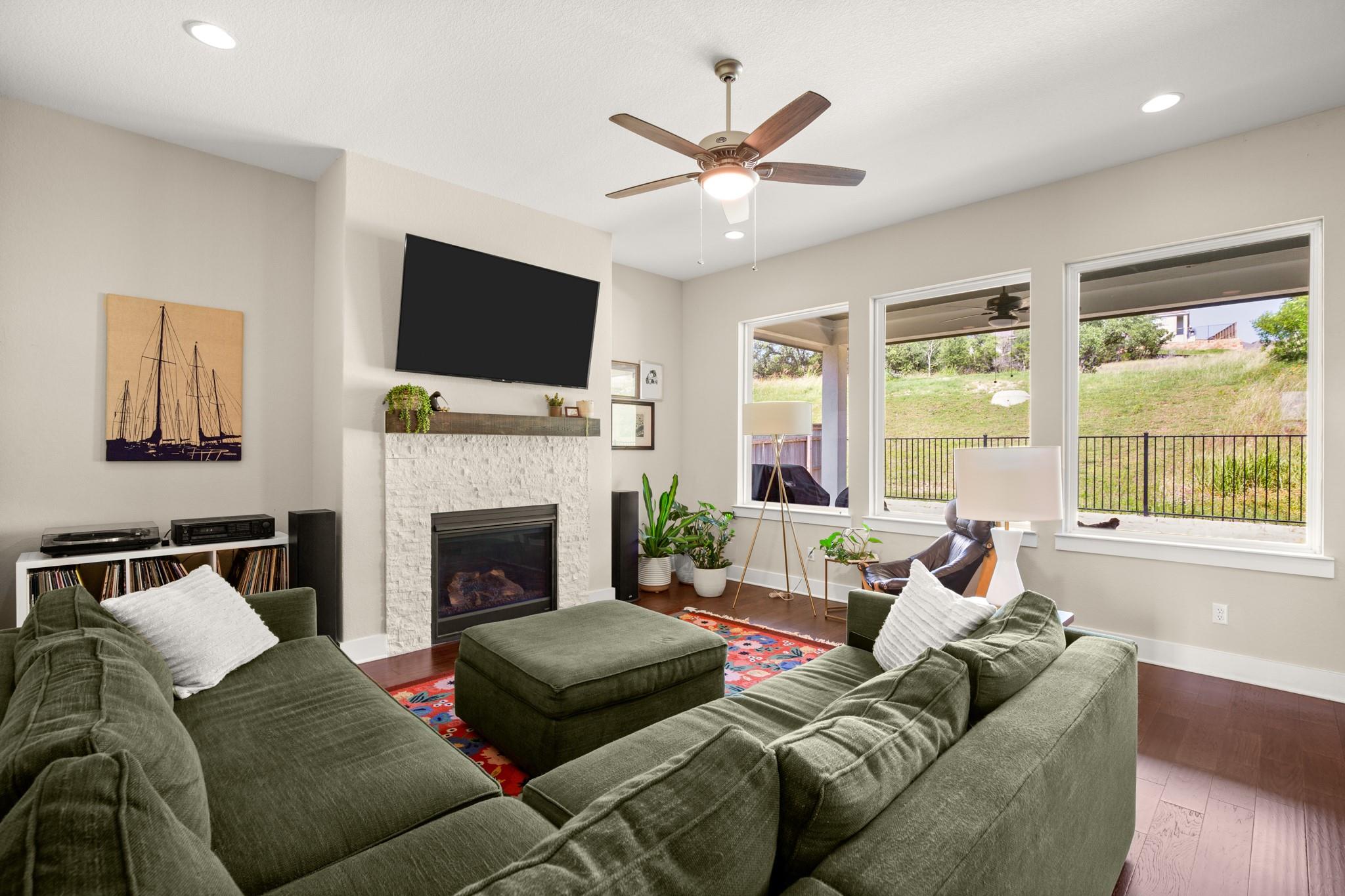 1609 Indian Apple WAY