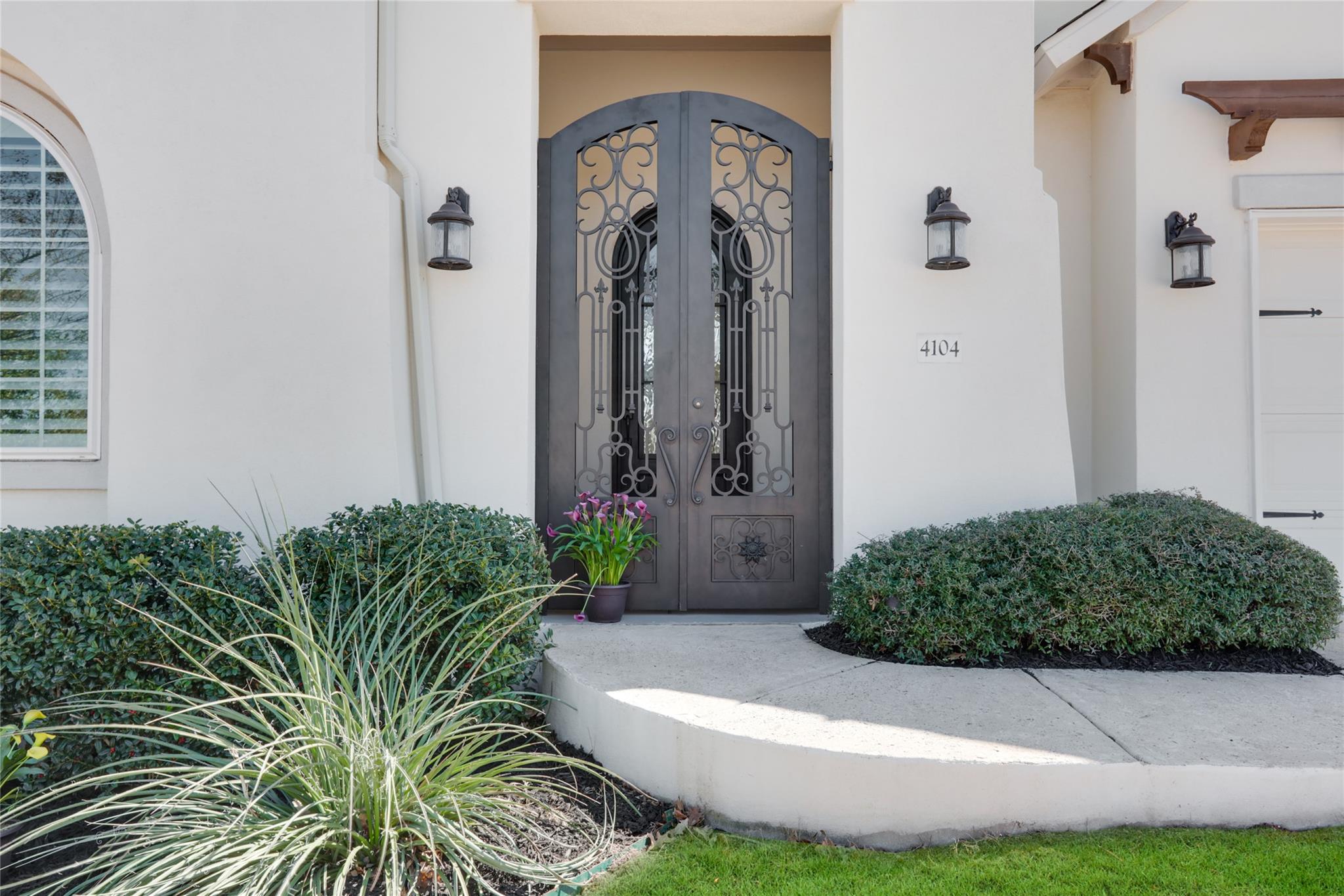 4104 Belisario CT