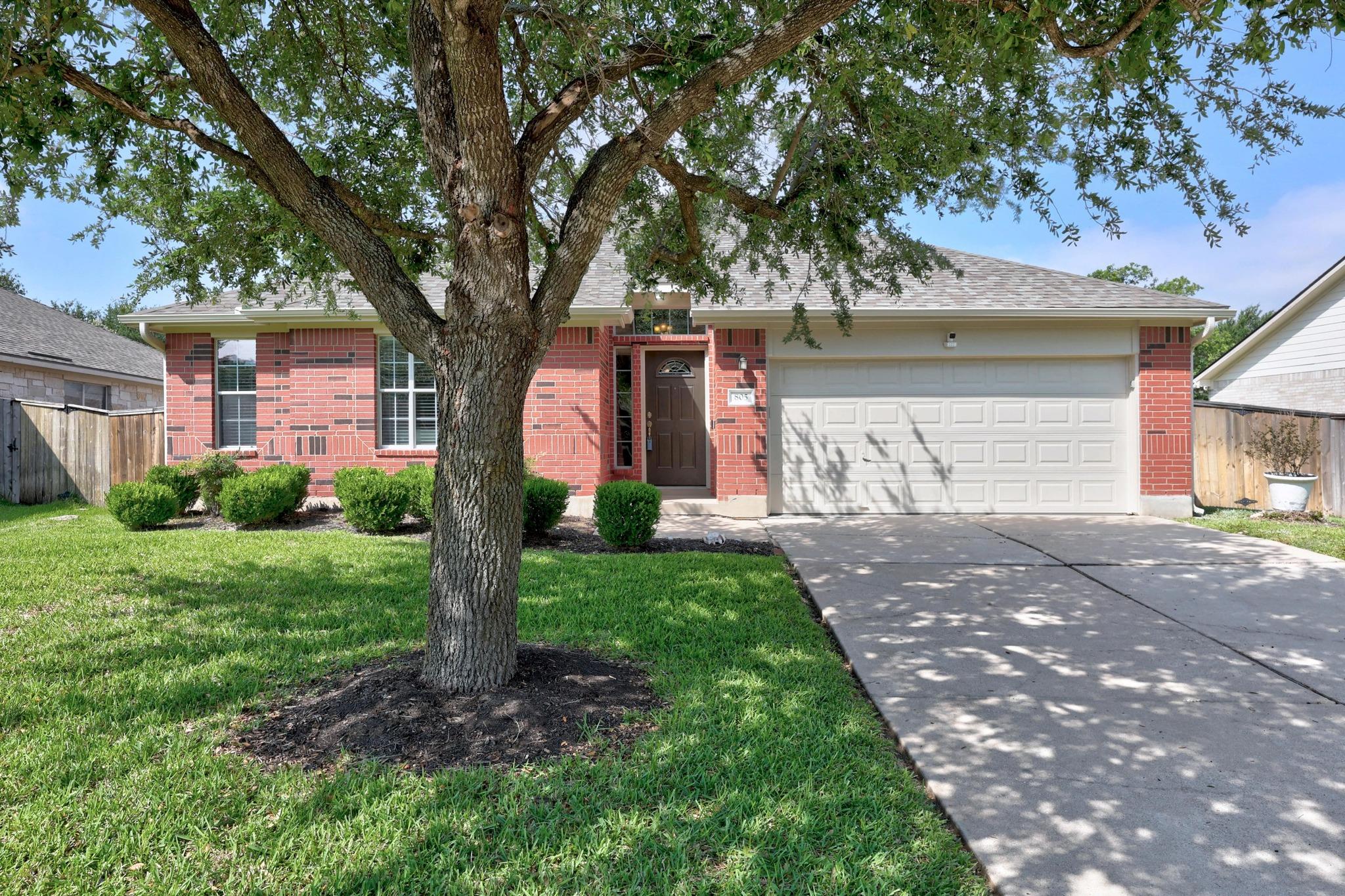 805 Meadow Bluff CT