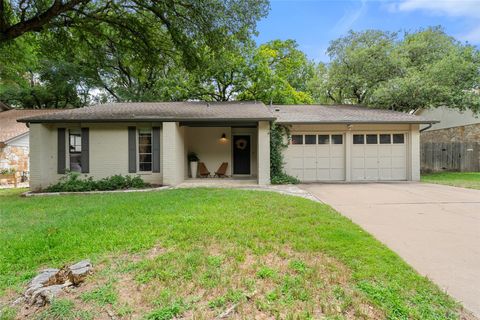 Photo of 4705 Fieldstone DR, Austin, TX 78735 (MLS # 2034553)