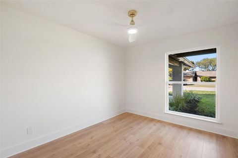 Tiny photo for 6509 Ashland CIR, Austin, TX 78723 (MLS # 9800140)