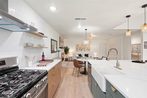 Tiny photo for 6509 Ashland CIR, Austin, TX 78723 (MLS # 9800140)