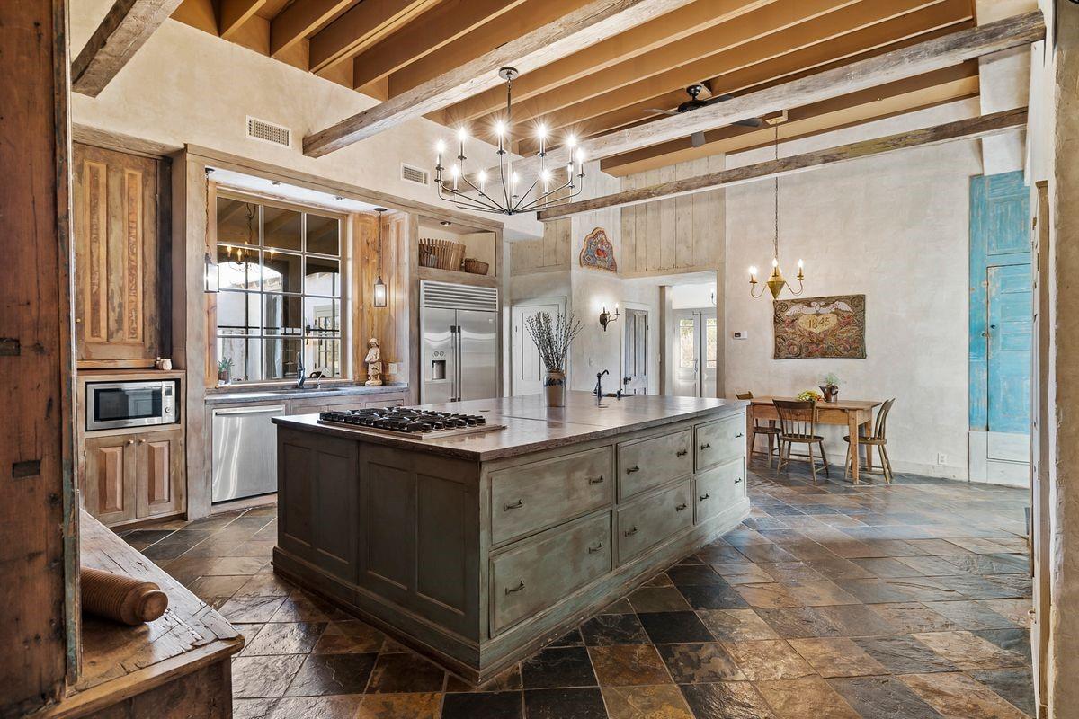 700 N. Wood Hills DR