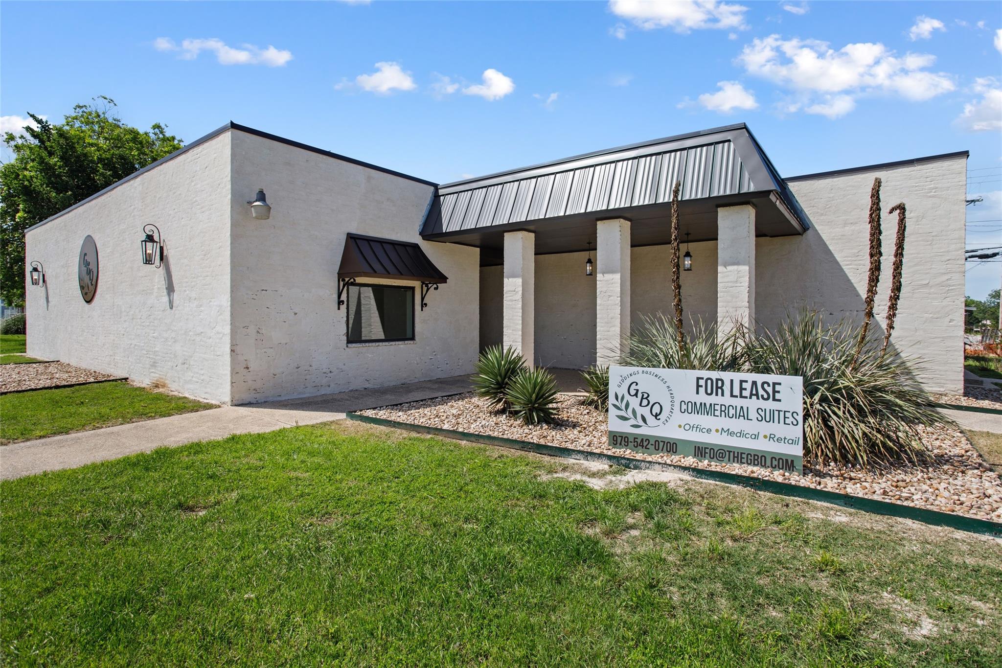 Photo 1 of 18 — 189 S Manse Ave A3 - East Wing, Giddings, TX 78942