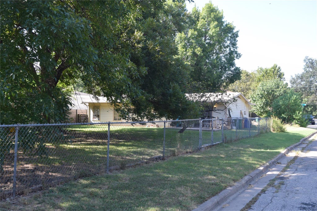 Photo of 1716 Karen Ave, Austin, TX 78757 (MLS # 7968204)