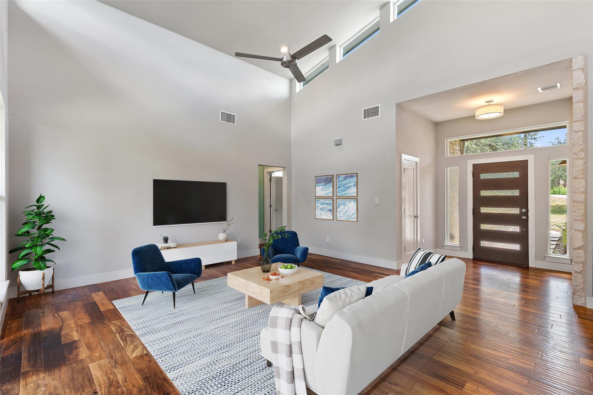 17213 Oak Cliff CIR