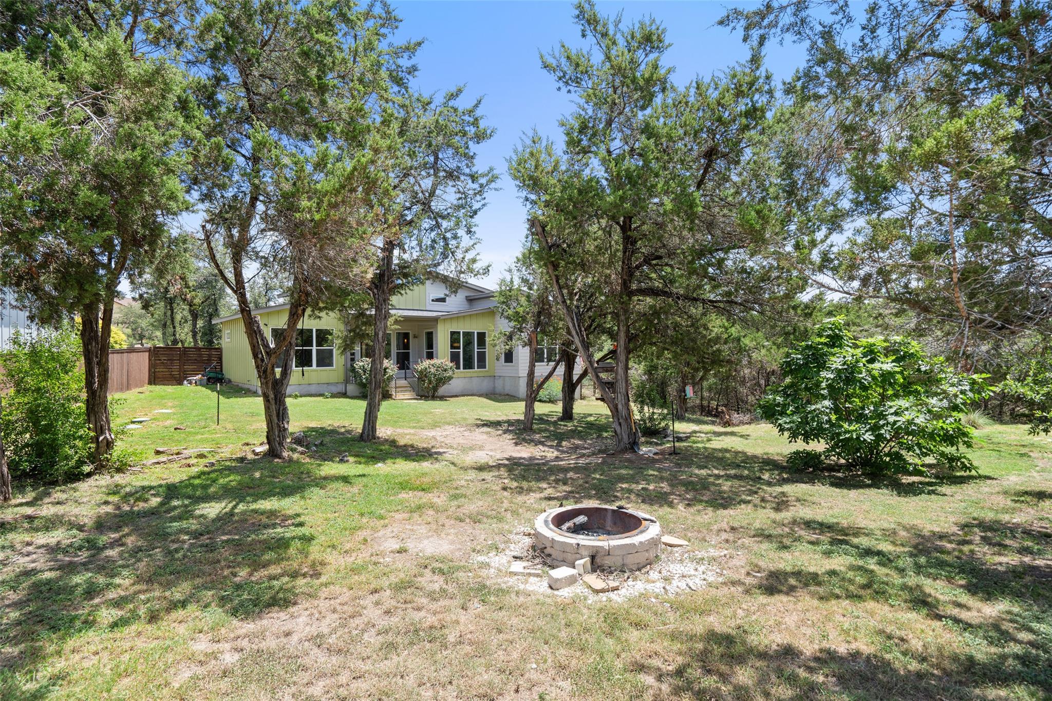 17213 Oak Cliff CIR