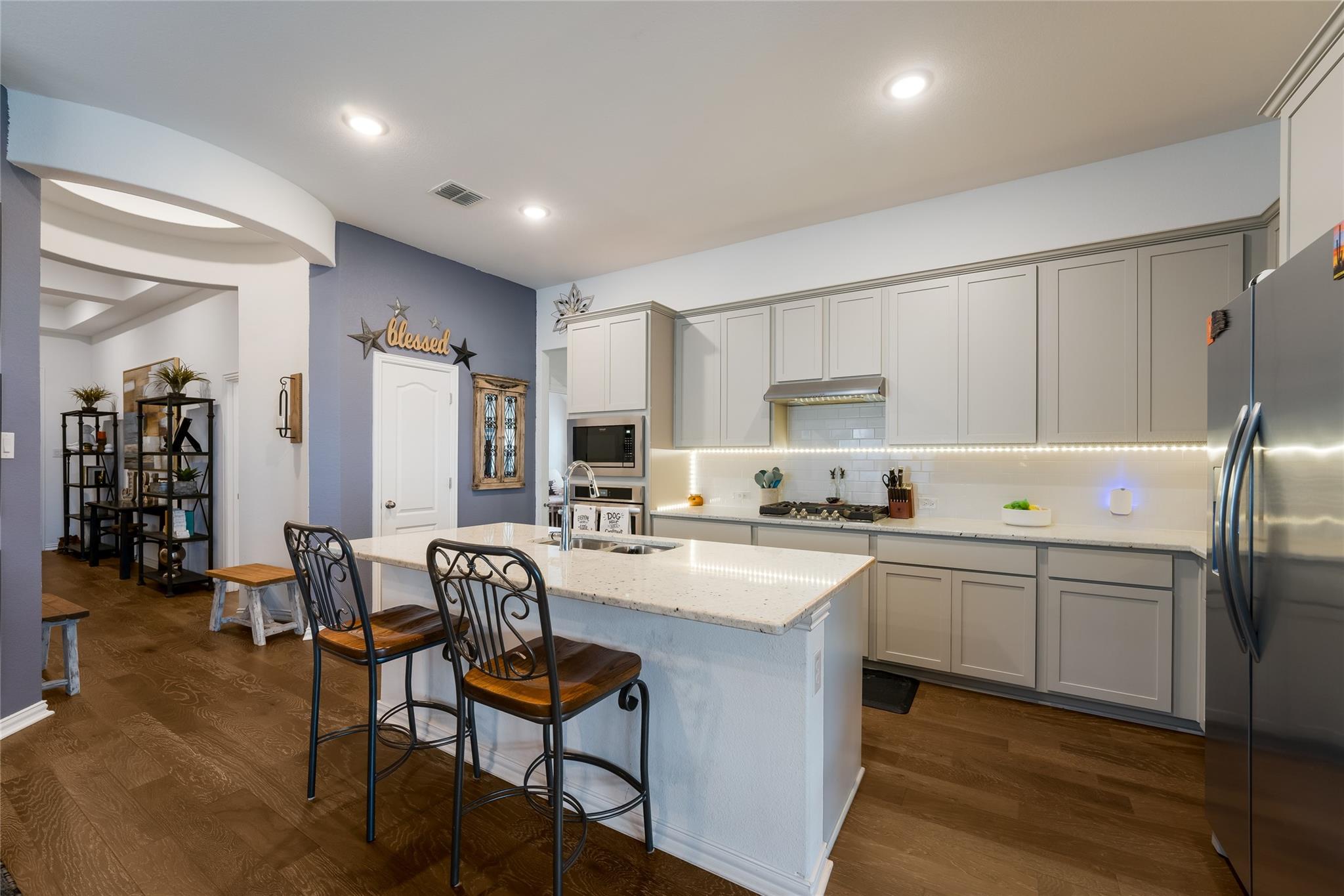 322 Jefferson DR