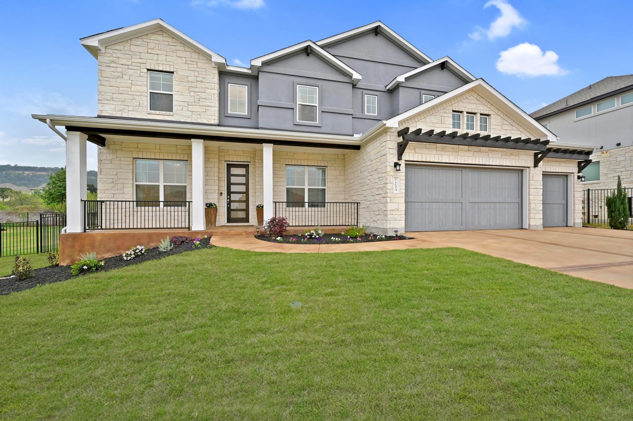 233 Abbeyville WALK