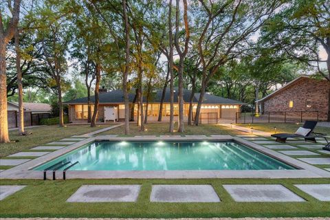 9304 Spring Hollow DR Austin TX 78750