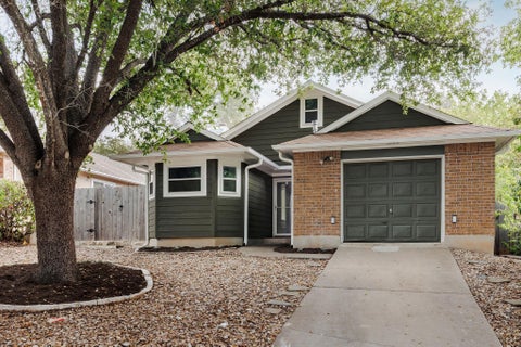 Photo of 1003 Glen Oaks CT, Austin, TX 78702 (MLS # 9228720)