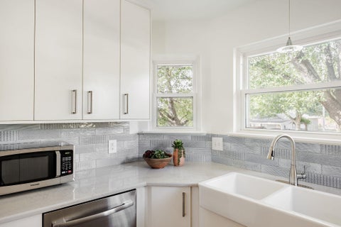 Tiny photo for 1003 Glen Oaks CT, Austin, TX 78702 (MLS # 9228720)