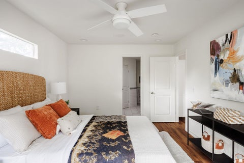 Tiny photo for 1003 Glen Oaks CT, Austin, TX 78702 (MLS # 9228720)