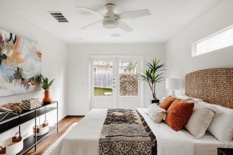 Tiny photo for 1003 Glen Oaks CT, Austin, TX 78702 (MLS # 9228720)