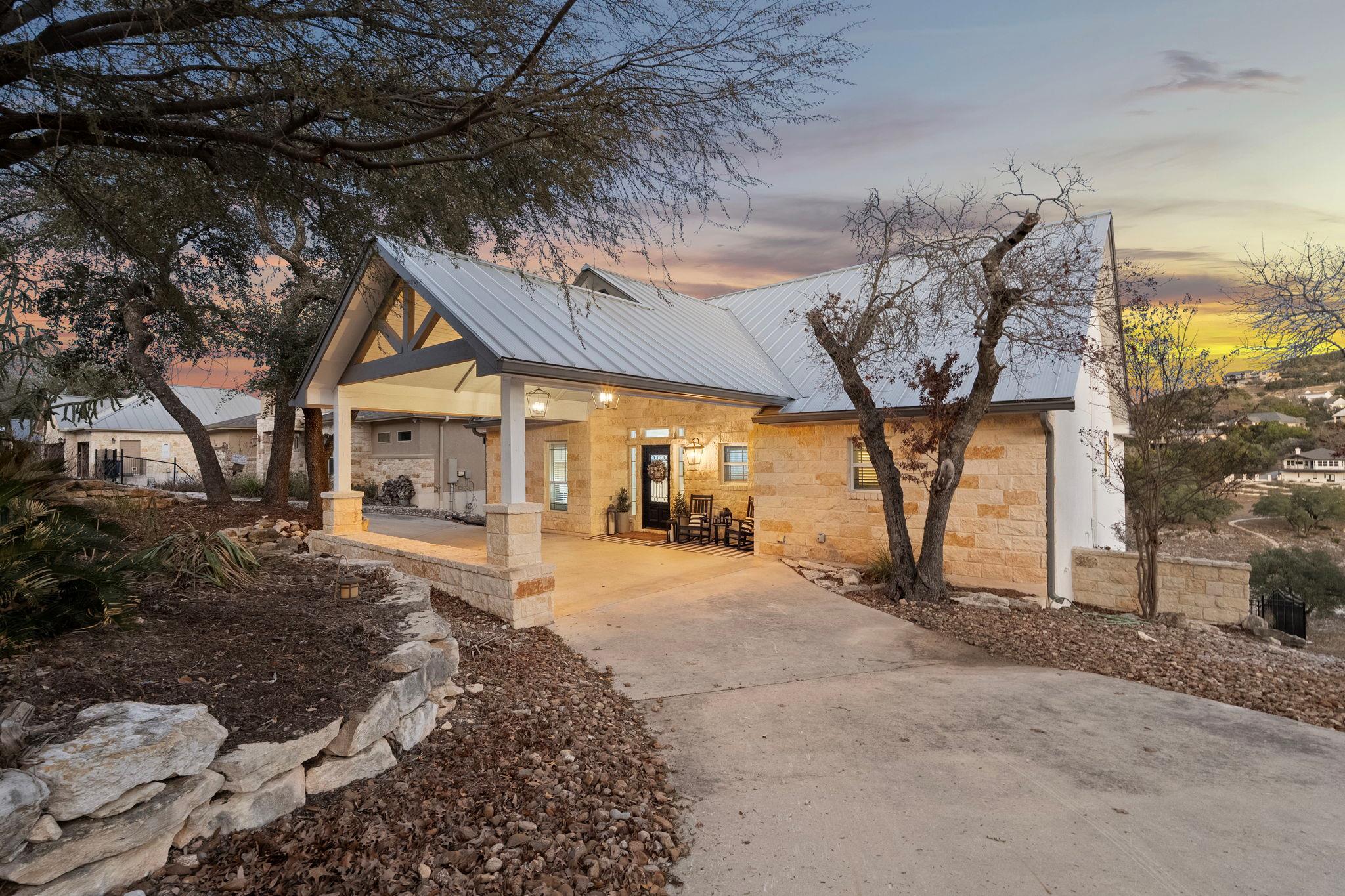 2078 Connie DR