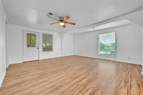 Tiny photo for 1200 Walnut Ave, Austin, TX 78702 (MLS # 9304799)