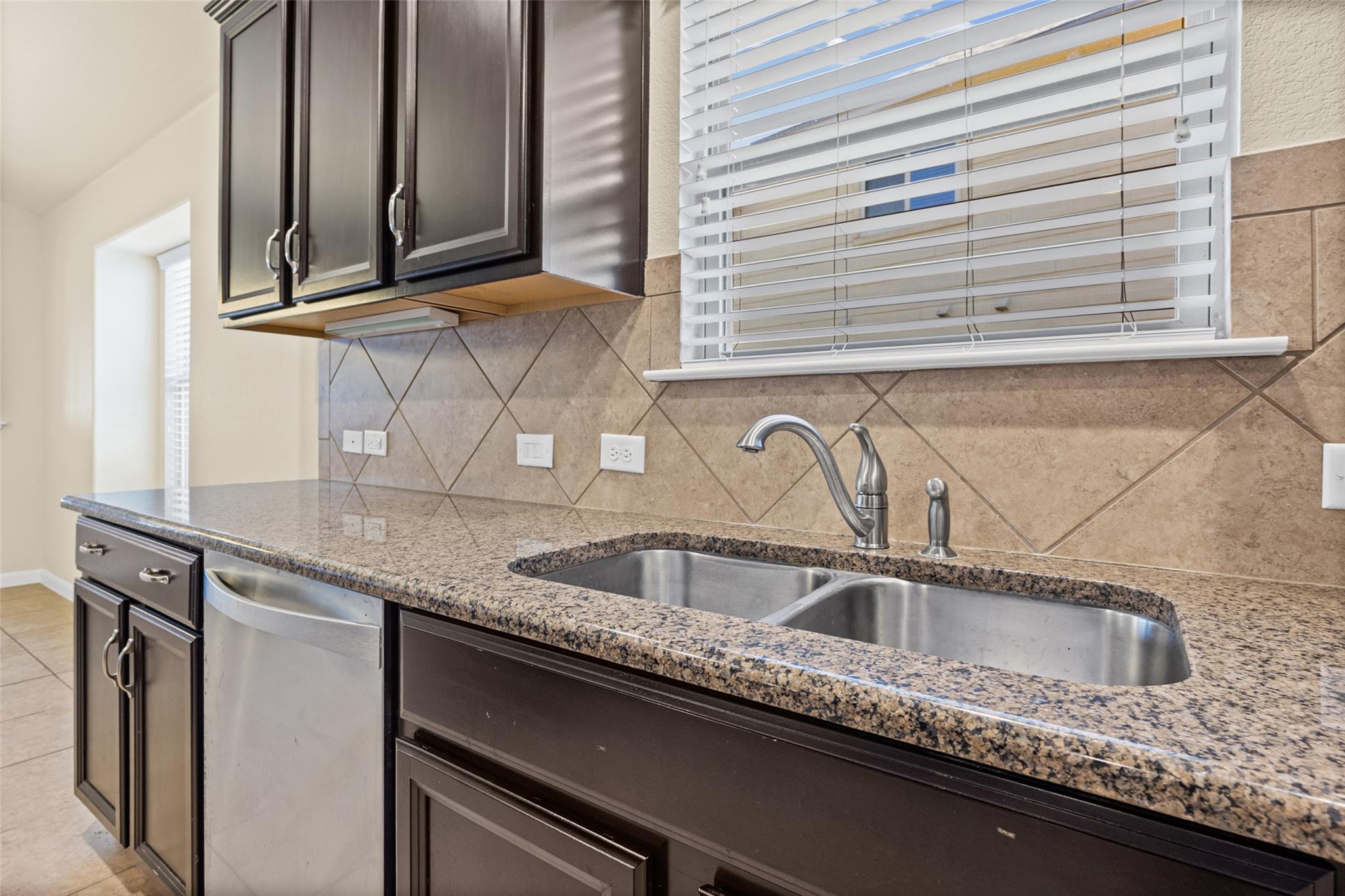 1113 April Meadows LOOP