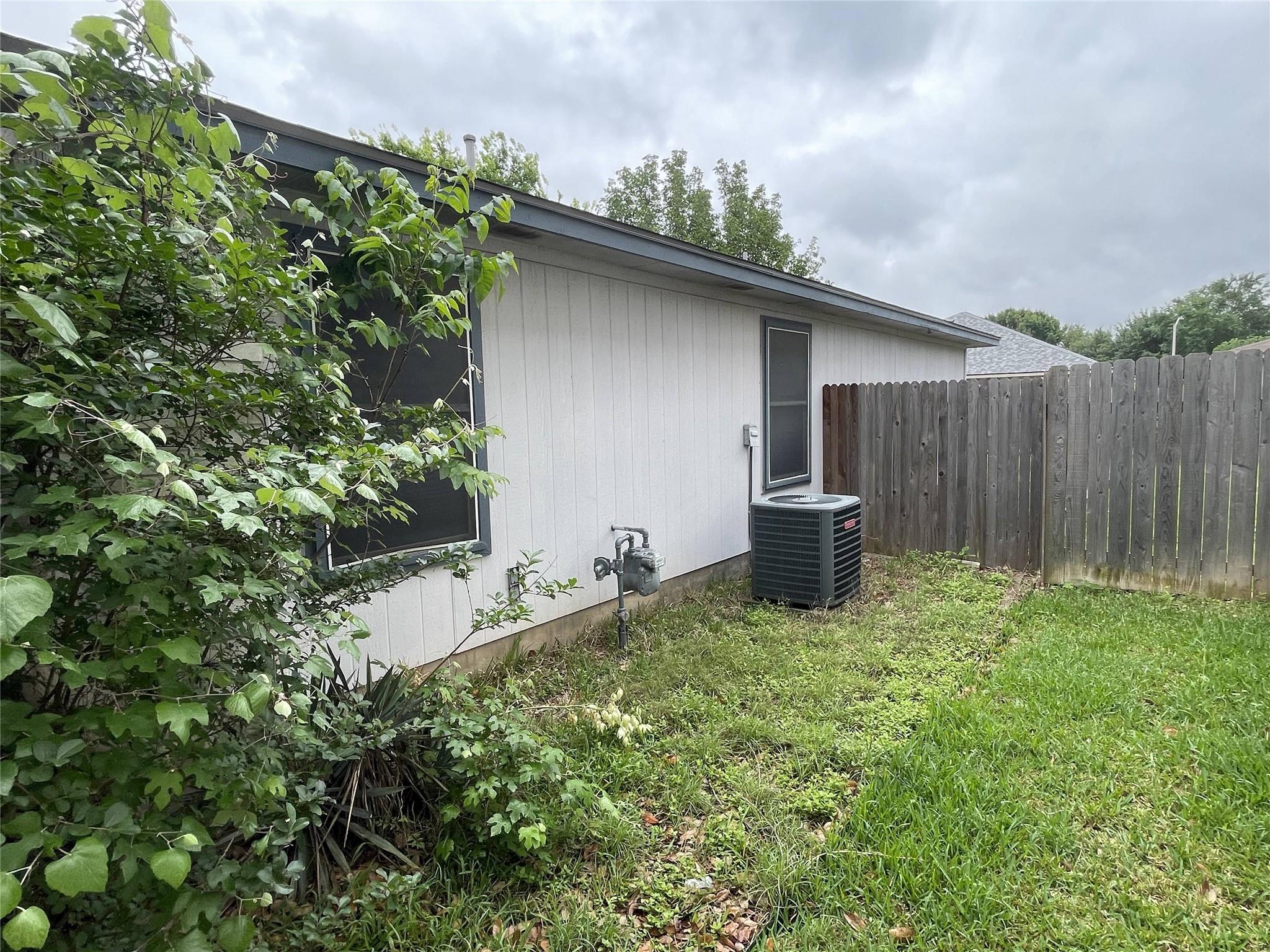 110 Brentwood DR