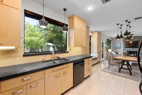 Tiny photo for 8015 Doe Meadow DR, Austin, TX 78749 (MLS # 6143014)