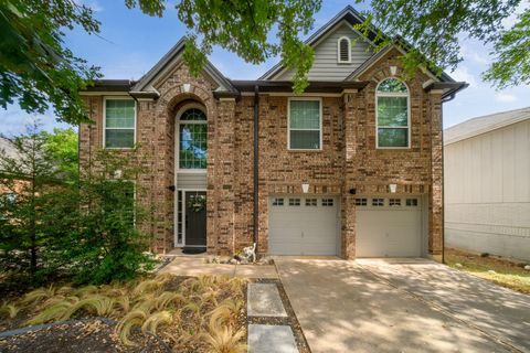 Photo of 8015 Doe Meadow DR, Austin, TX 78749 (MLS # 6143014)