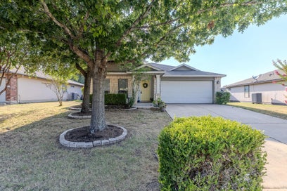 114 Creston ST Hutto TX 78634