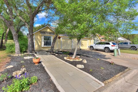 1410 E 3rd ST Georgetown TX 78626