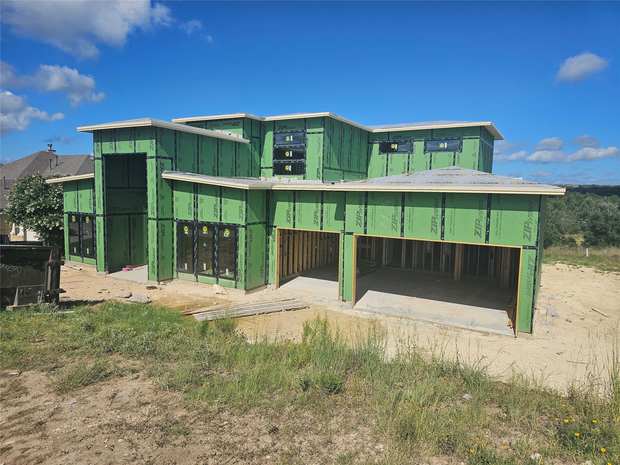 205 Waters View CT