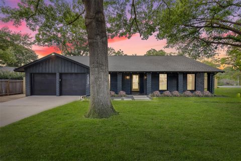 Photo of 6809 Willamette DR, Austin, TX 78723 (MLS # 2145693)