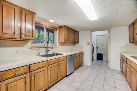 Tiny photo for 105 Fallbrook CT, Lakeway, TX 78734 (MLS # 9521745)