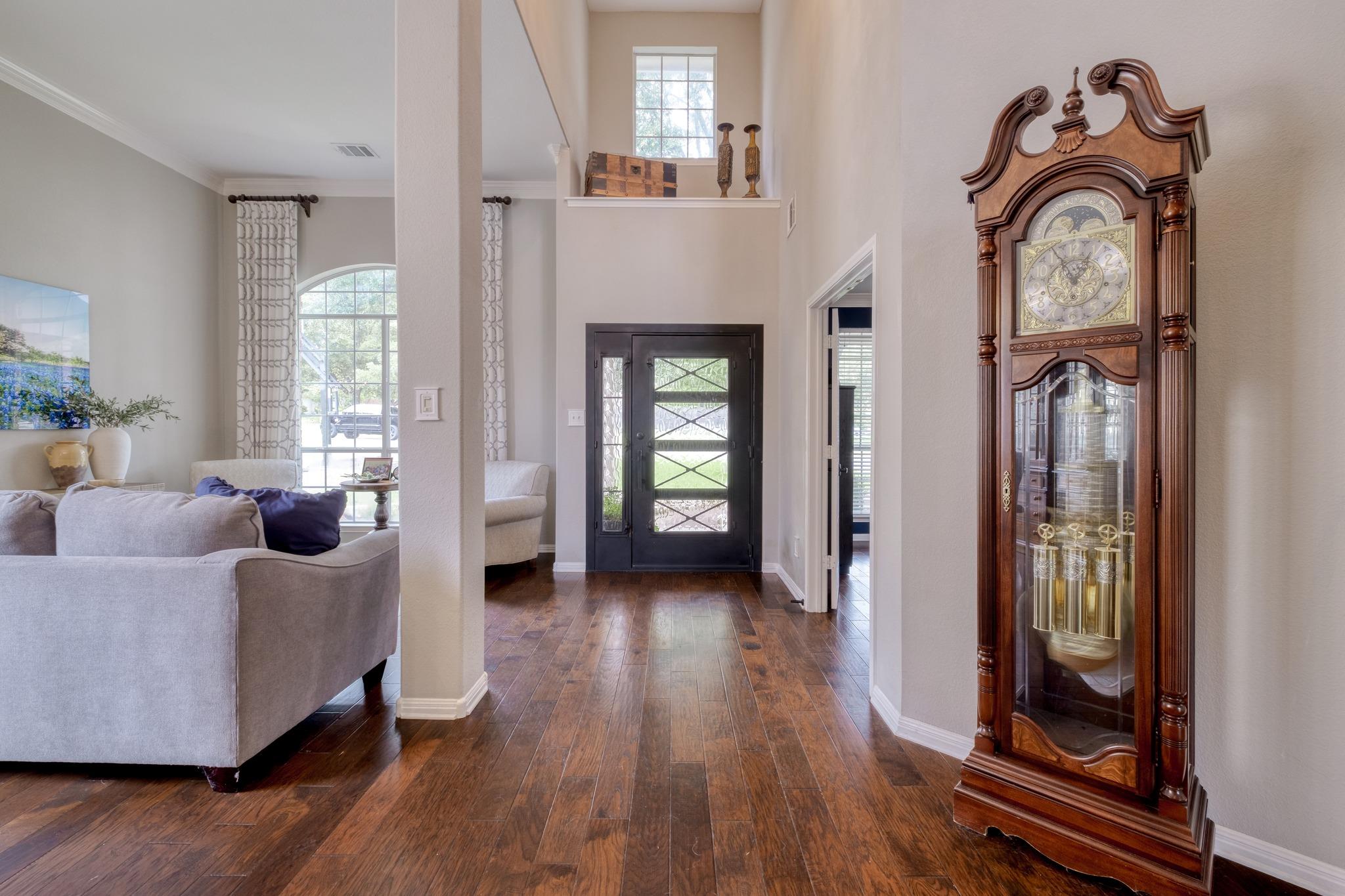 8302 Sunburst PKWY