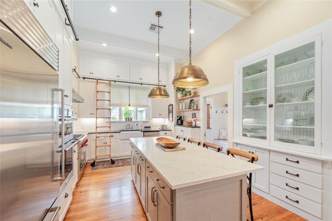 403 E 4th ST S Georgetown TX 78626