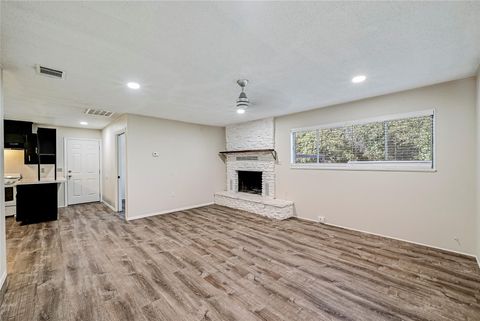 Tiny photo for 10700 W Lakeview DR, Jonestown, TX 78645 (MLS # 8649173)