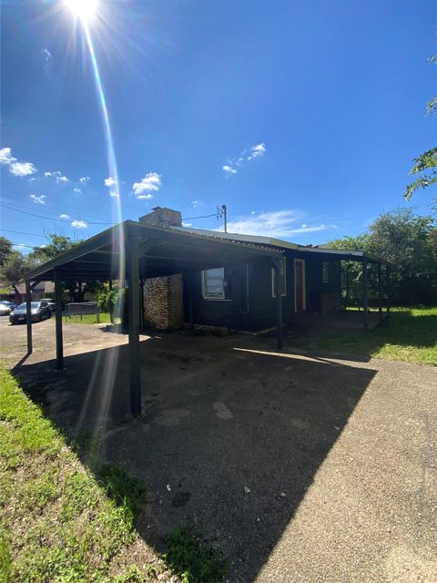 Tiny photo for 10700 W Lakeview DR, Jonestown, TX 78645 (MLS # 8649173)