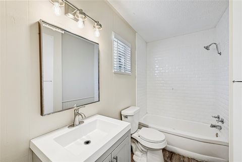 Tiny photo for 10700 W Lakeview DR, Jonestown, TX 78645 (MLS # 8649173)