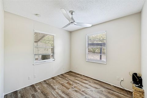 Tiny photo for 10700 W Lakeview DR, Jonestown, TX 78645 (MLS # 8649173)