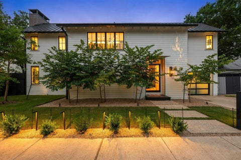 Photo of 1306 Clifford Ave, Austin, TX 78702 (MLS # 8177271)