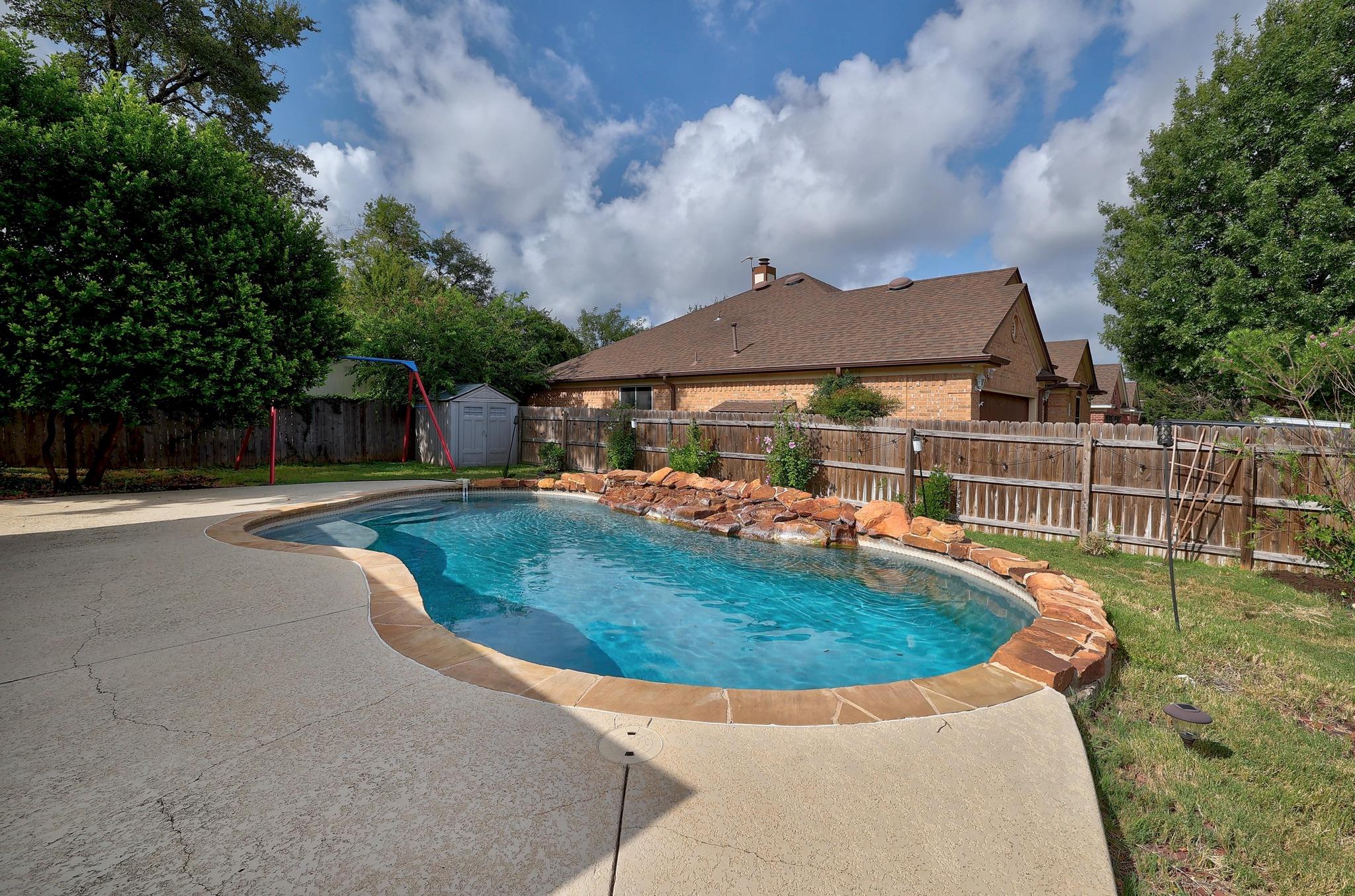 16716 Spotted Eagle DR