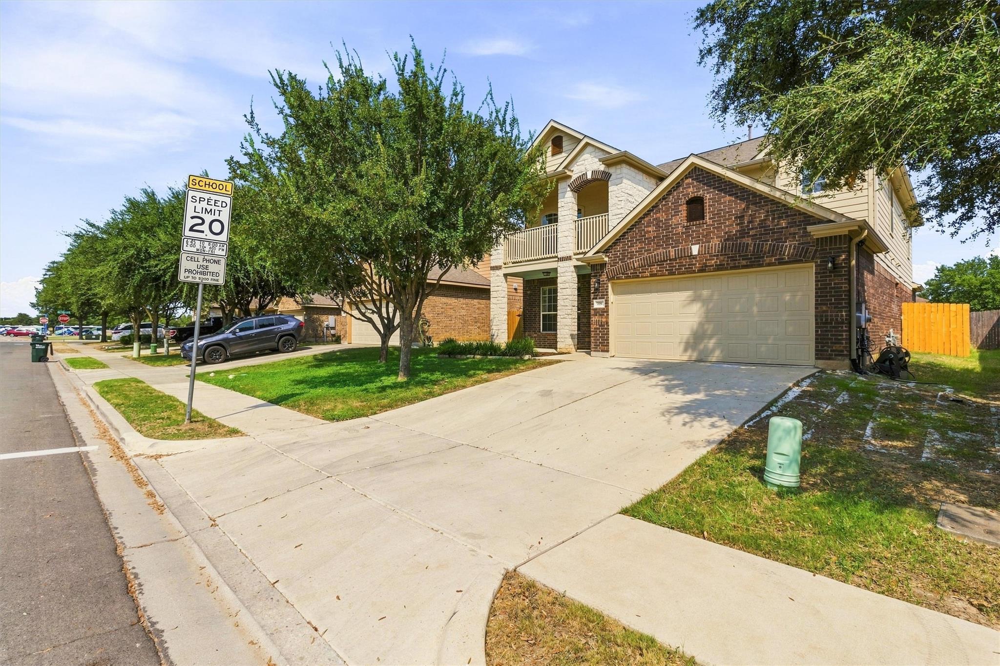 706 Irvin DR