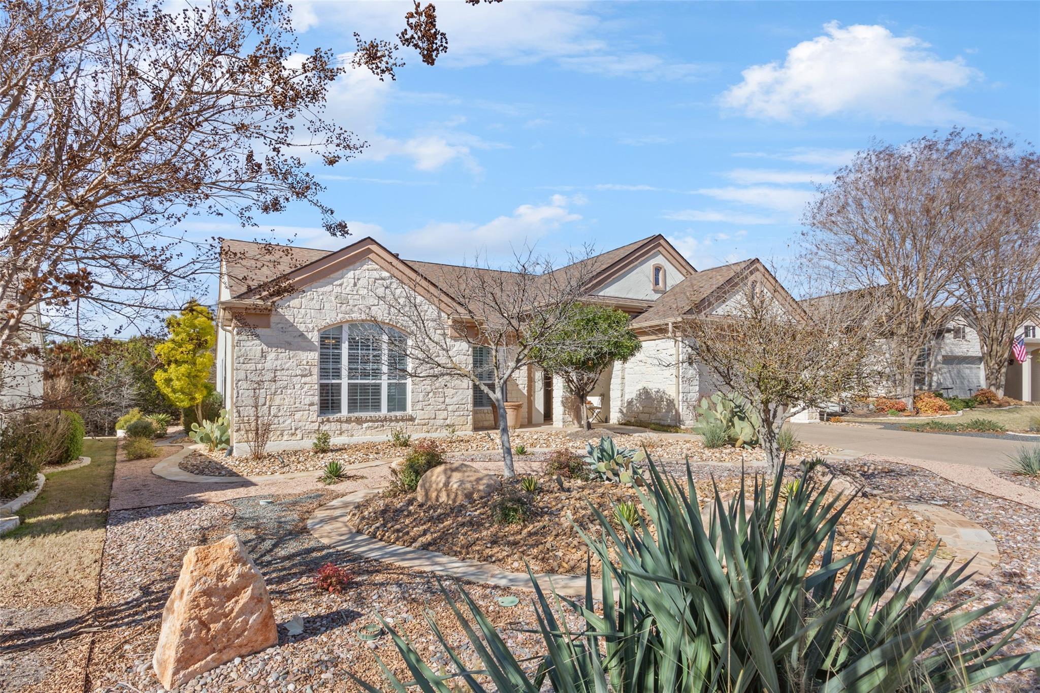 215 Goose Island DR