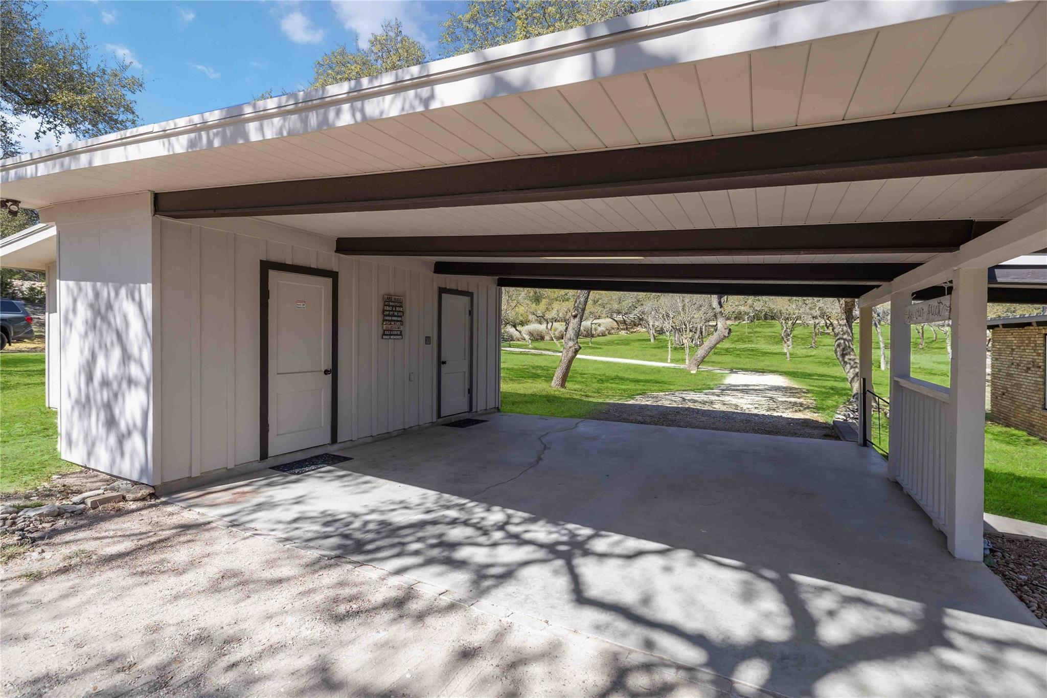 17416 Sleepy Hollow DR