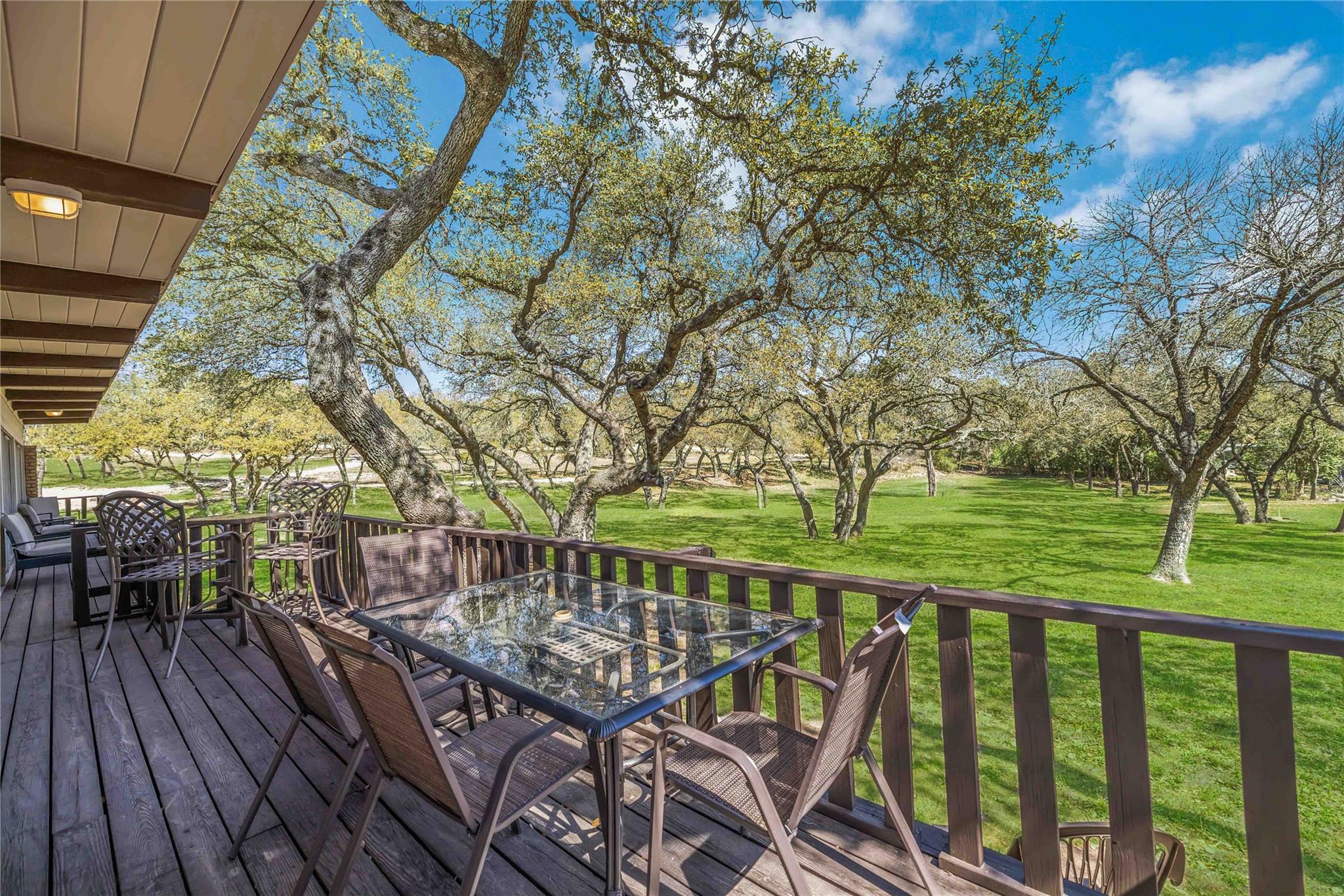 17416 Sleepy Hollow DR